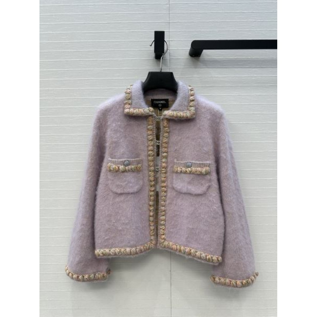 新着人気 淡色ツイード ゴールドトリミング 華やぎスタイル CHANEL シャネル コピー ツイードジャケット
