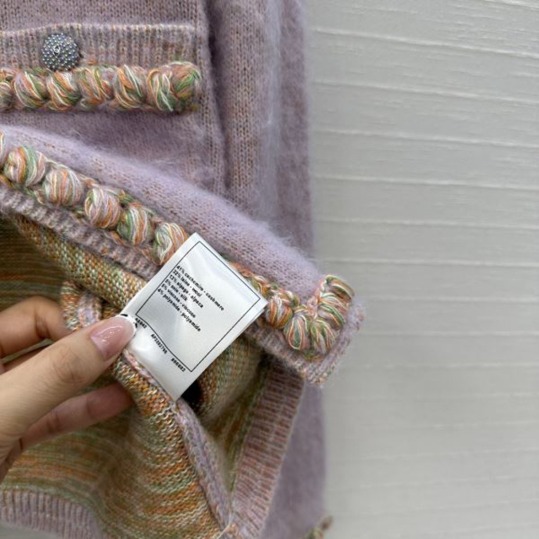 新着人気 淡色ツイード ゴールドトリミング 華やぎスタイル CHANEL シャネル コピー ツイードジャケット