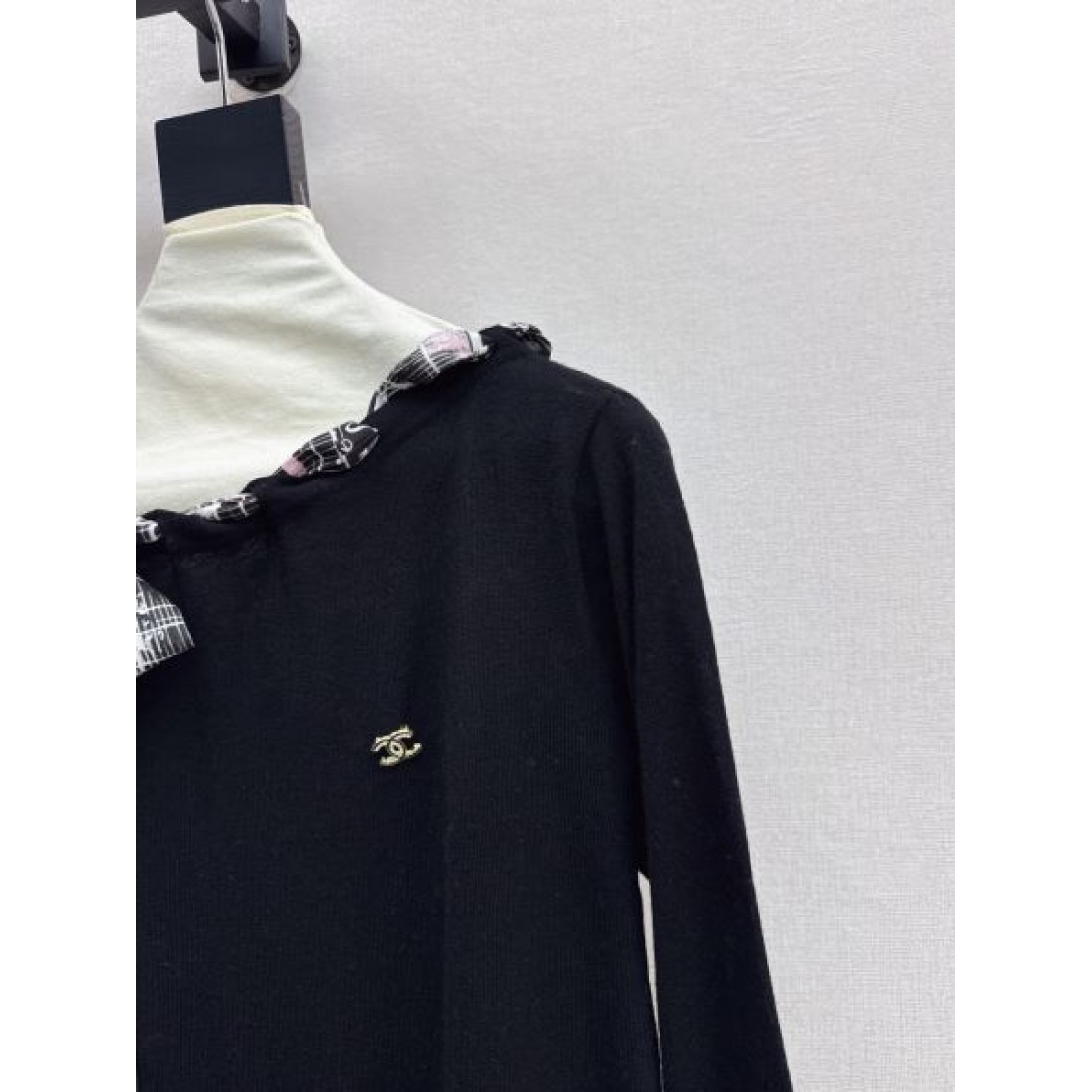 スクエアネック 再入荷待望 指名買い候補 CHANEL シャネル コピー 長袖カットソー 売れ筋上位