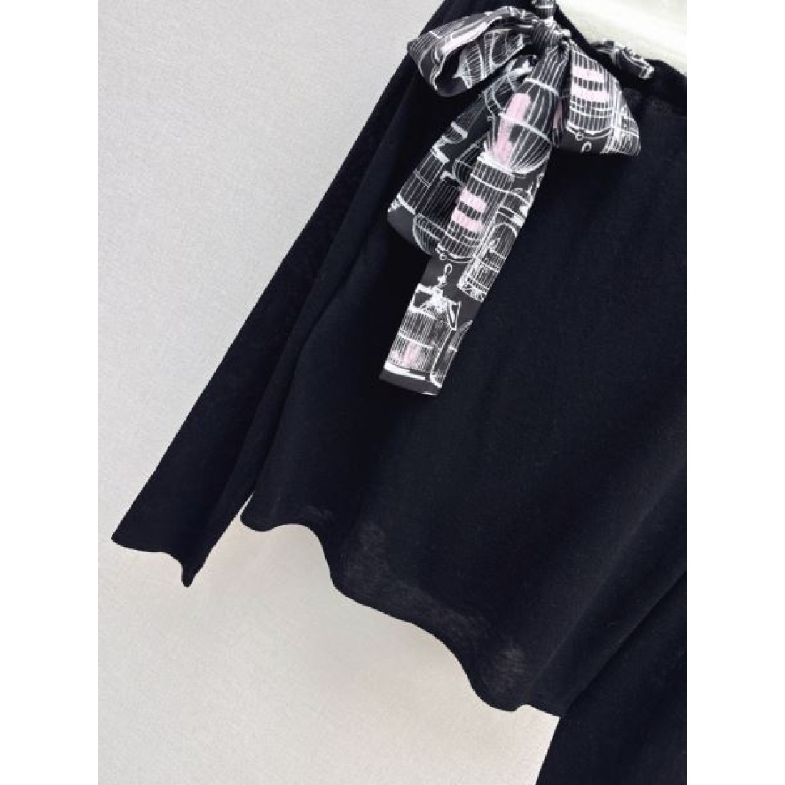 スクエアネック 再入荷待望 指名買い候補 CHANEL シャネル コピー 長袖カットソー 売れ筋上位