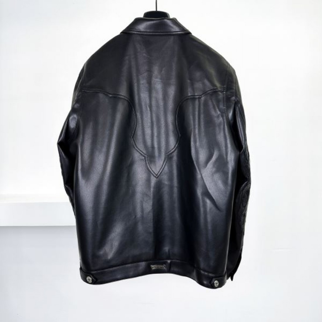 バイカーテイスト 立体フォルム CHROME HEARTS クロムハーツ コピー レザージャケット 人気加速