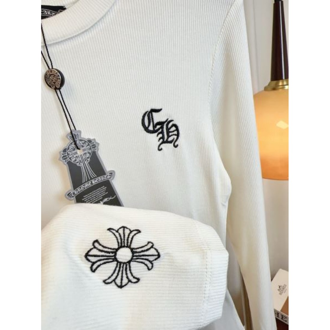 胸元ダブルモチーフ 3色展開 CHROME HEARTS クロムハーツ コピー 長袖Tシャツ 注目度急伸