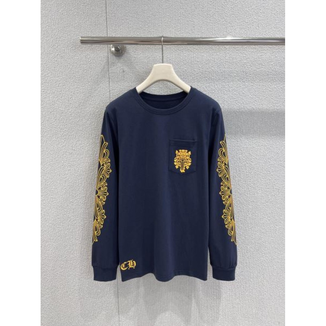 金糸アラベスク 胸ポケット CHROME HEARTS クロムハーツ コピー 長袖Tシャツ 注文集中モデル