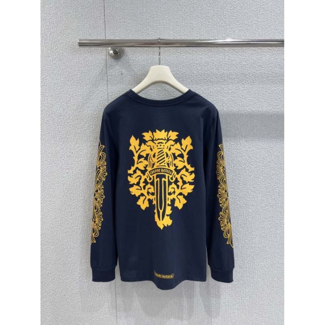 金糸アラベスク 胸ポケット CHROME HEARTS クロムハーツ コピー 長袖Tシャツ 注文集中モデル