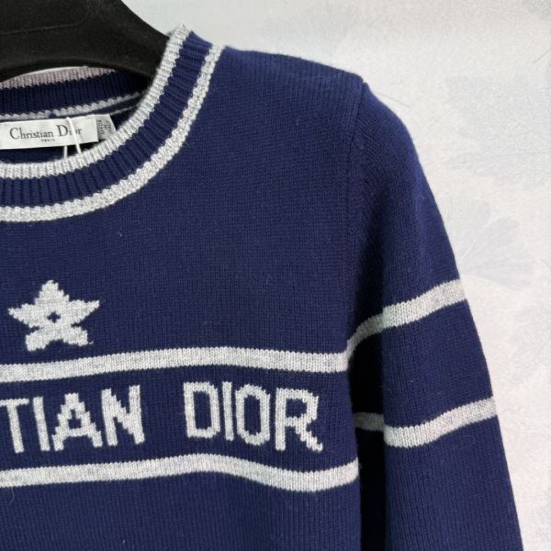 センタースター コントラストライン 快適フィット DIOR ディオール コピー 長袖セーター 着回し主力