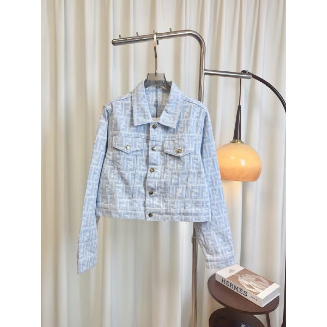 FFジャカード フラップポケット ゴールド調ボタン FENDI フェンディ コピー モノグラムジャケット 端正シルエット 人気本命