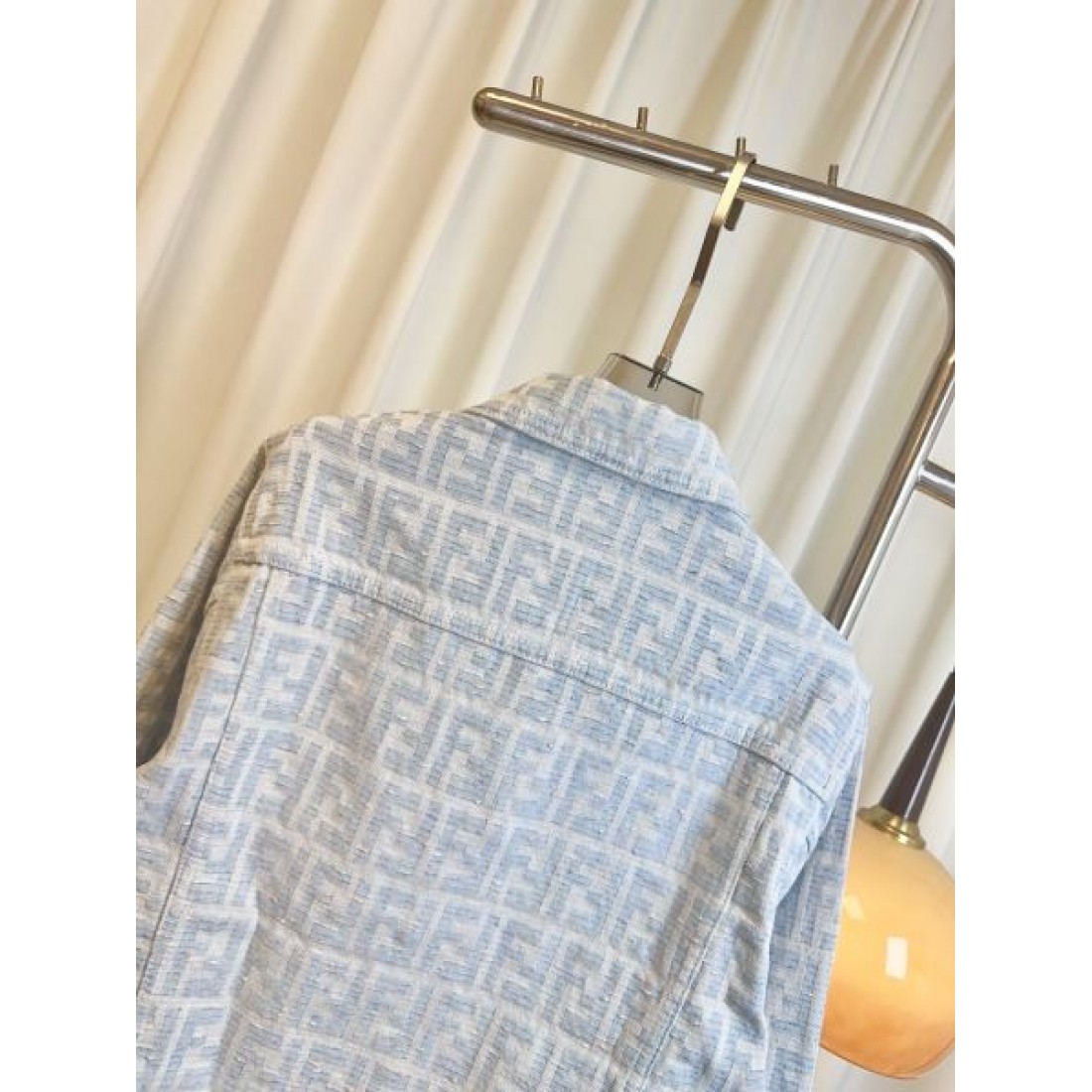 FFジャカード フラップポケット ゴールド調ボタン FENDI フェンディ コピー モノグラムジャケット 端正シルエット 人気本命