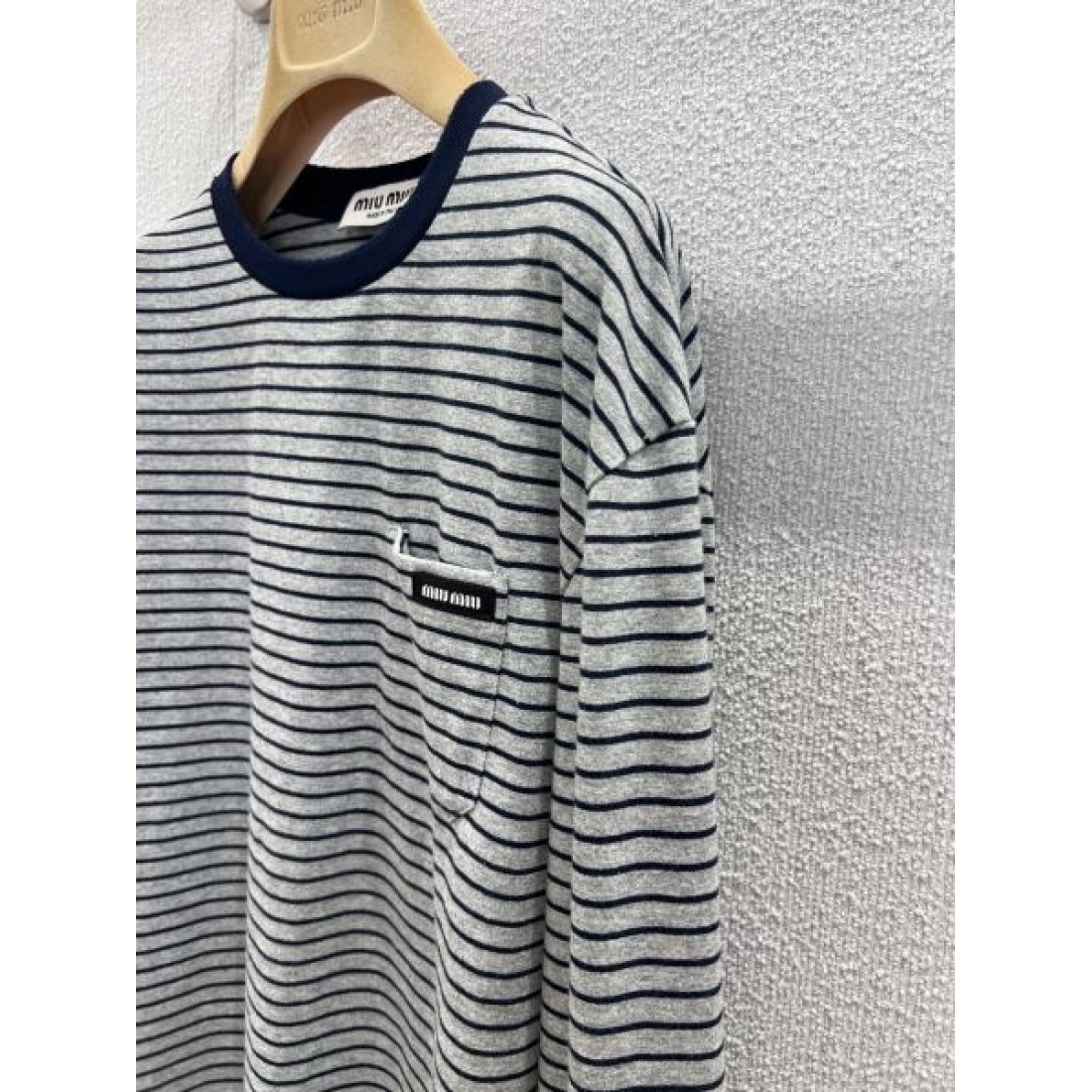 ボーダーリブ切替 コットンジャージー ルーズフィット MIU MIU ミュウミュウ コピー 長袖Tシャツ 注文上昇 定番アップデート