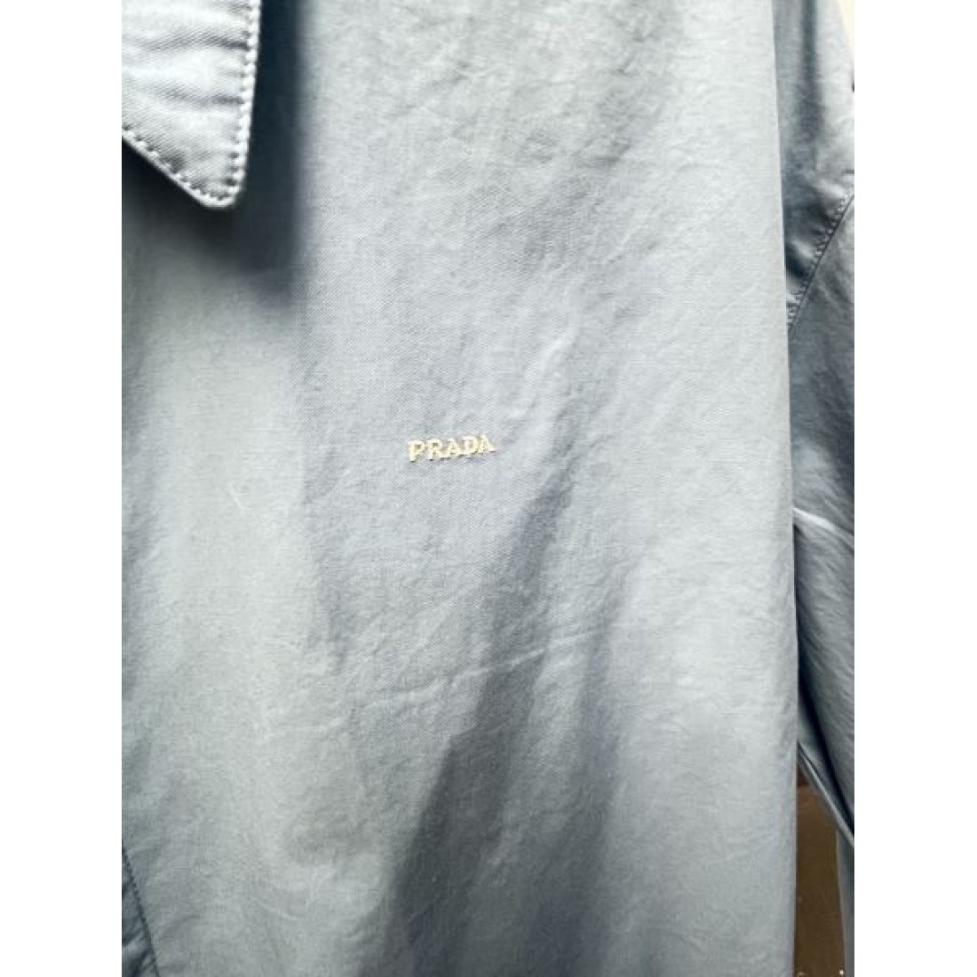 ナイロンジャケット スタンドカラー シンプルフォルム PRADA プラダ コピー アウター 軽量デザイン