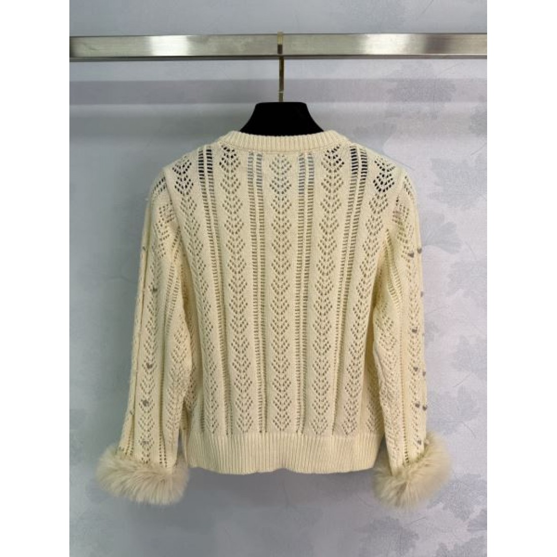 ニットジャケット パール調デザイン 透かし編み VALENTINO ヴァレンティノ コピー カーディガン 上品コーデ