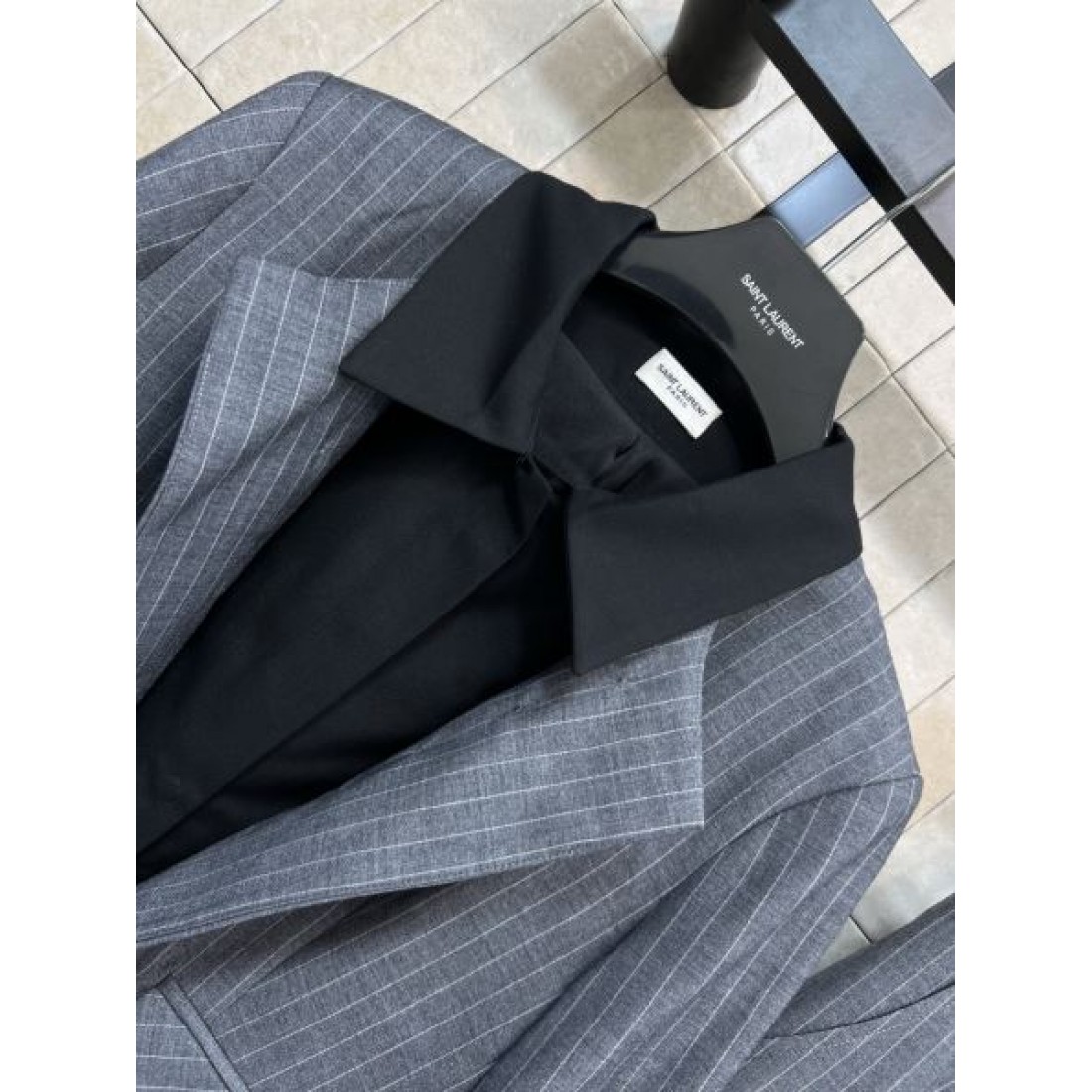 ショートジャケット ワイドパンツ セットコーデ SAINT LAURENT サンローラン コピー レディーススーツ エレガント