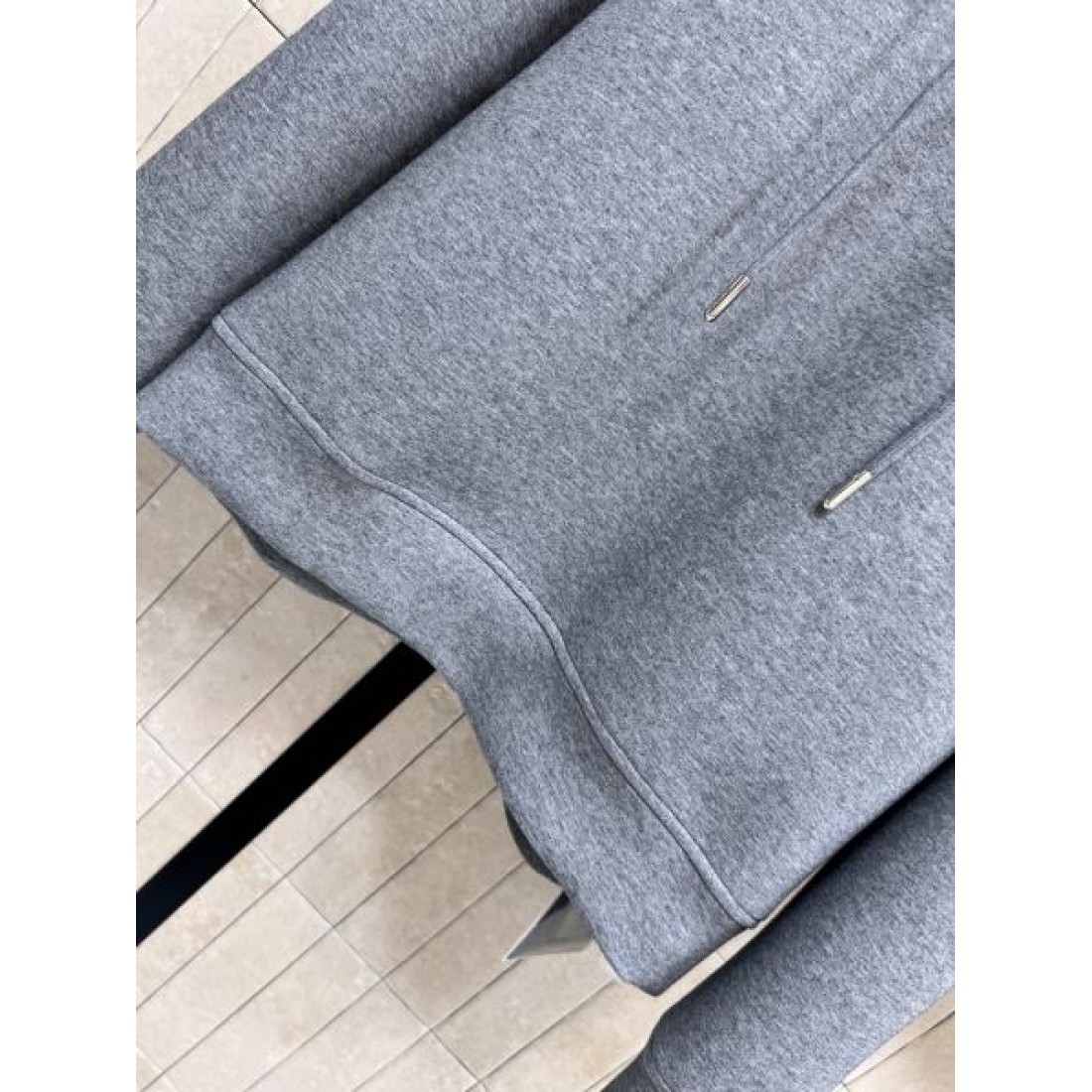 レース切替パーカー ミニスカート フード付きカジュアルコーデ FENDI フェンディ コピー スウェットセットアップ 人気ライン