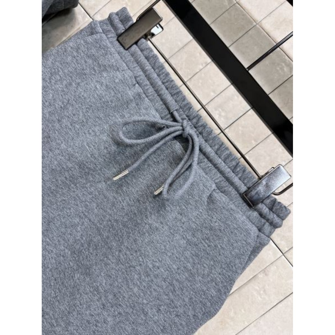 レース切替パーカー ミニスカート フード付きカジュアルコーデ FENDI フェンディ コピー スウェットセットアップ 人気ライン