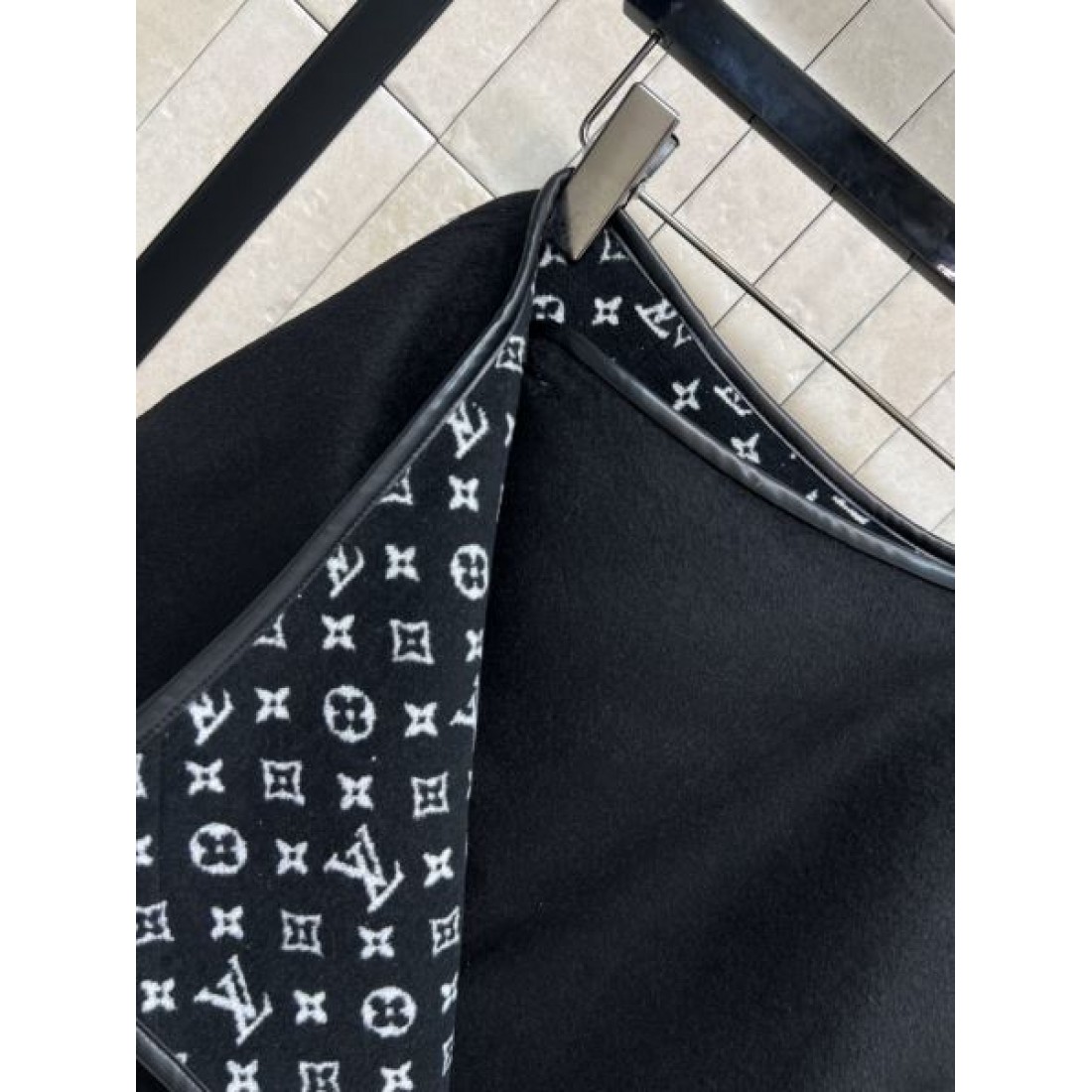 ウールタッチ サイドバックル仕様 モダンコーデ LOUIS VUITTON ルイヴィトン コピー ショートスカート 旬スタイル