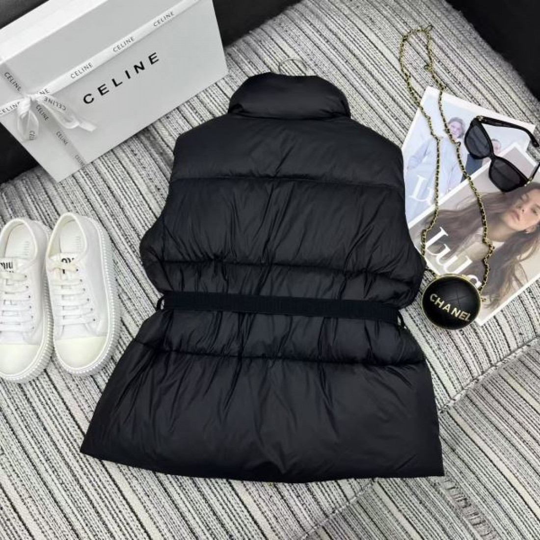 ジレ フードレスデザイン ウエストマーク CELINE セリーヌ コピー ベルトダウン モードカジュアル 人気