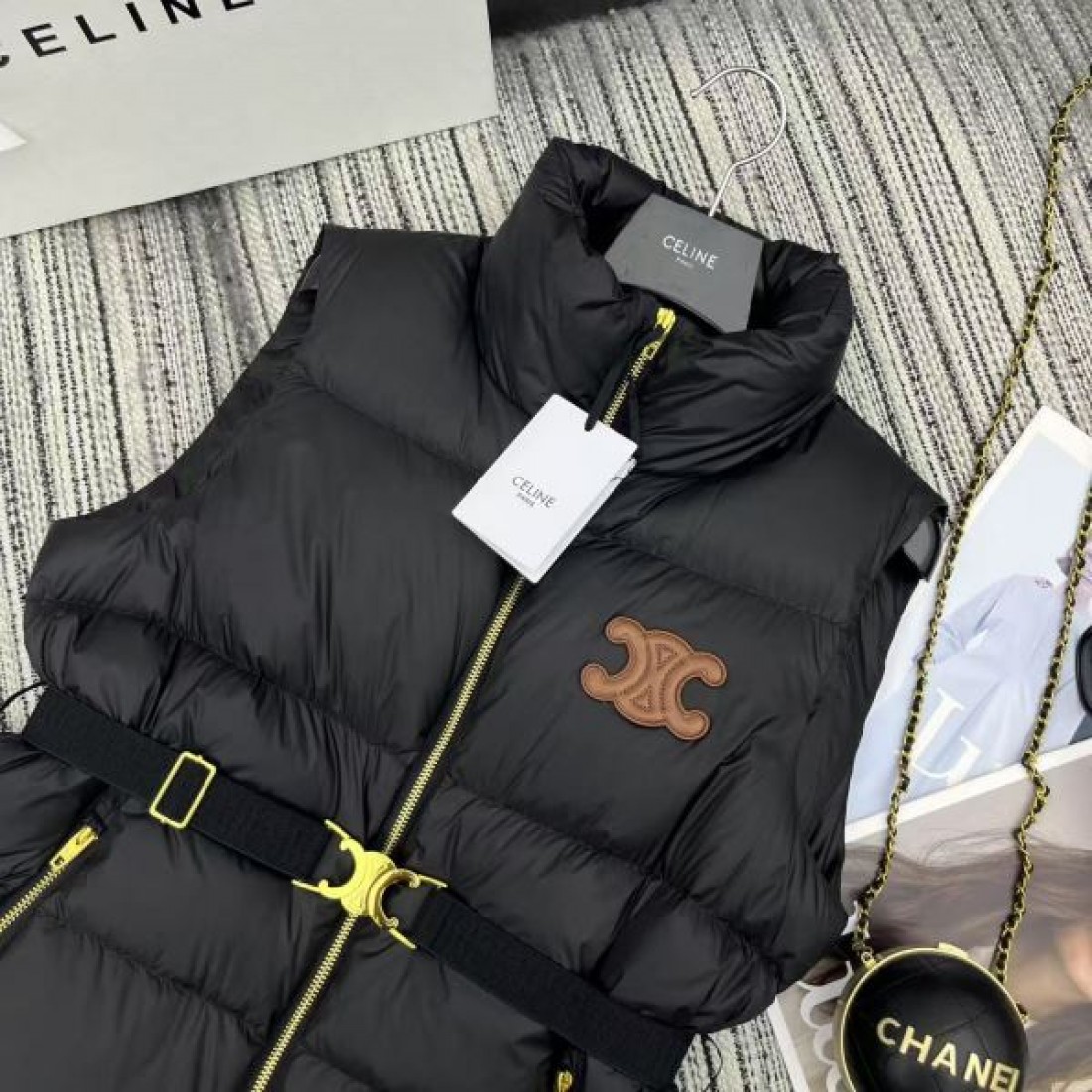 ジレ フードレスデザイン ウエストマーク CELINE セリーヌ コピー ベルトダウン モードカジュアル 人気