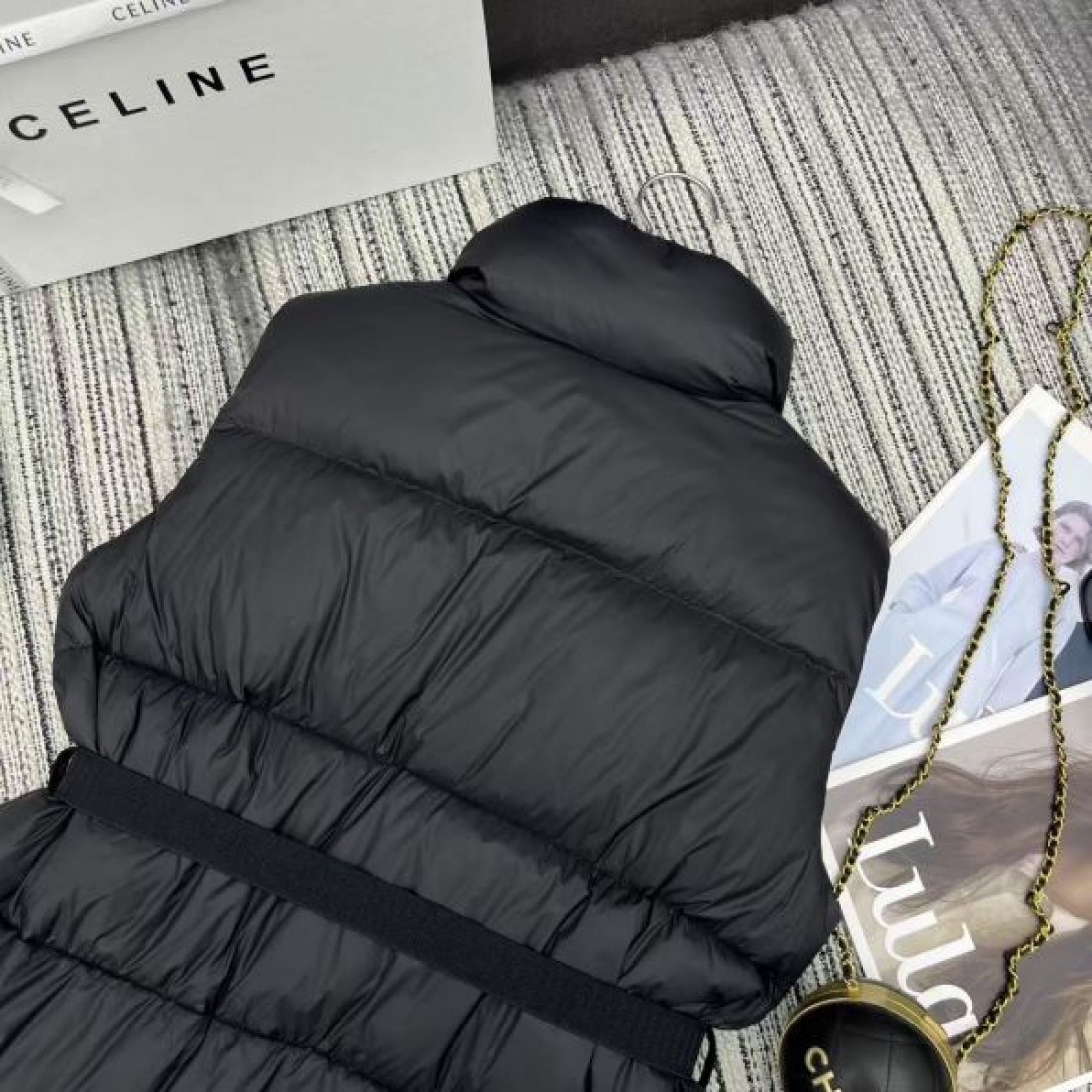 ジレ フードレスデザイン ウエストマーク CELINE セリーヌ コピー ベルトダウン モードカジュアル 人気
