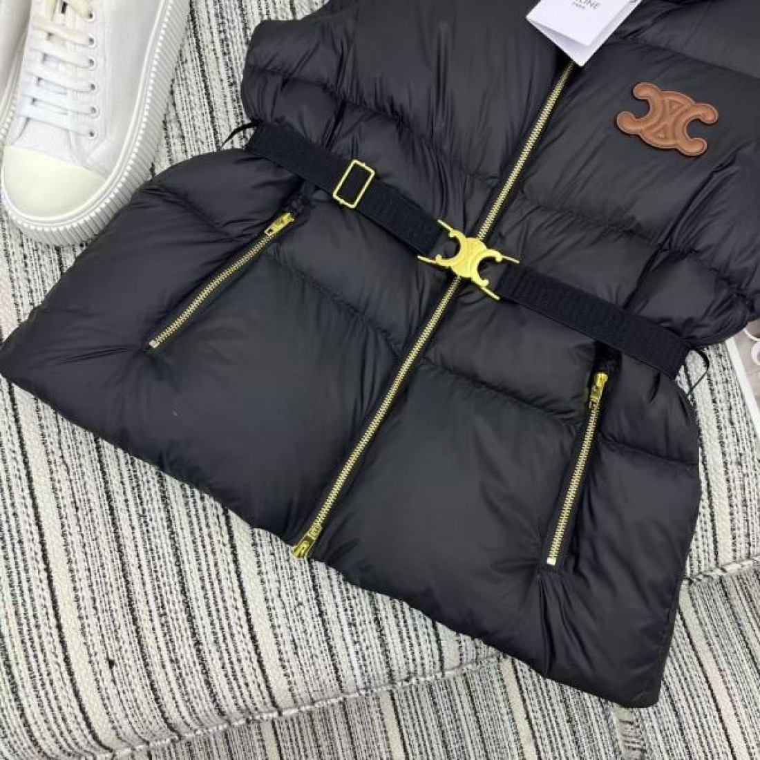 ジレ フードレスデザイン ウエストマーク CELINE セリーヌ コピー ベルトダウン モードカジュアル 人気