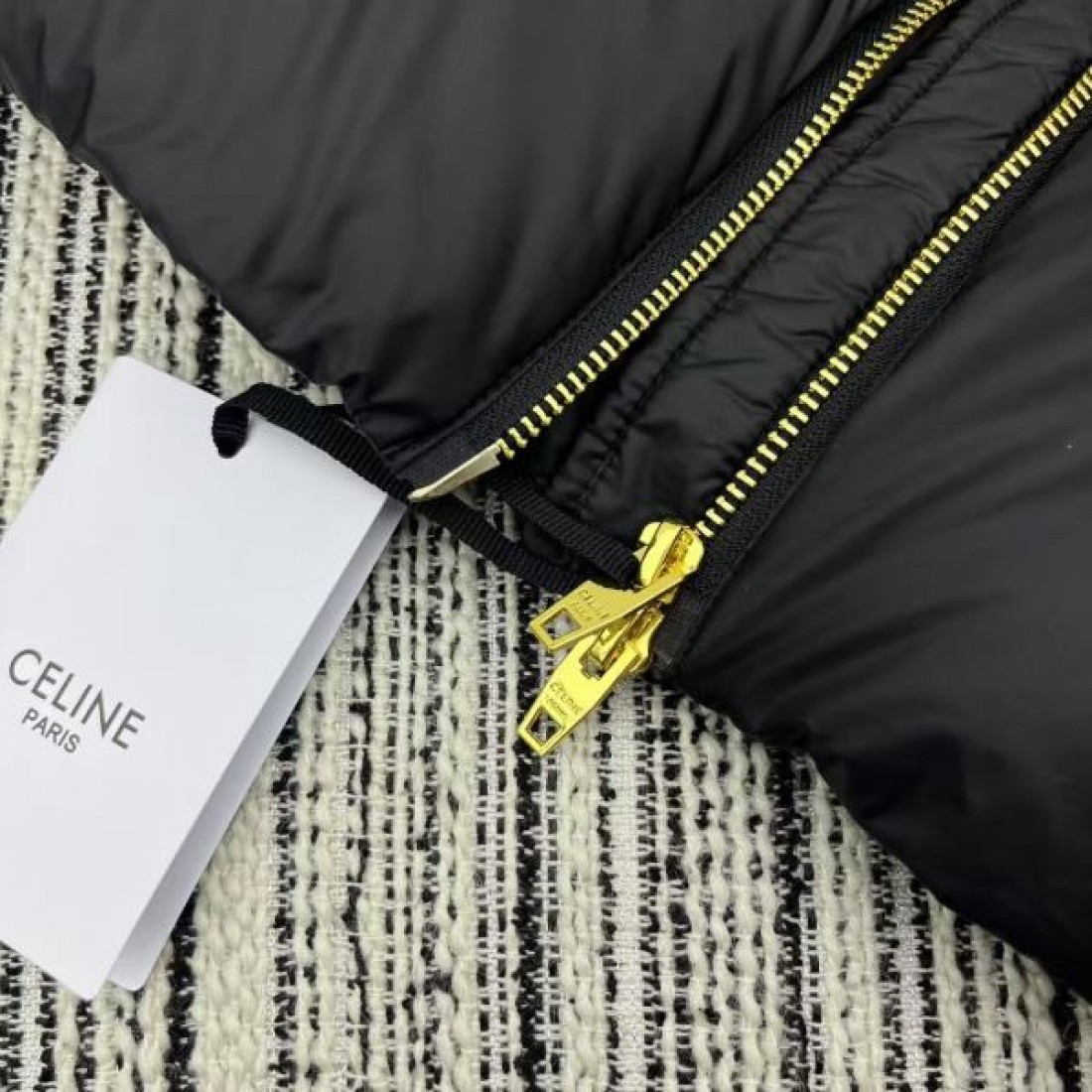 ジレ フードレスデザイン ウエストマーク CELINE セリーヌ コピー ベルトダウン モードカジュアル 人気