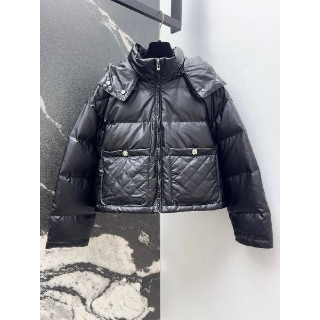 フード付き キルティングポケット 防寒アウター CHANEL シャネル コピー ダウンジャケット テクニカルデザイン