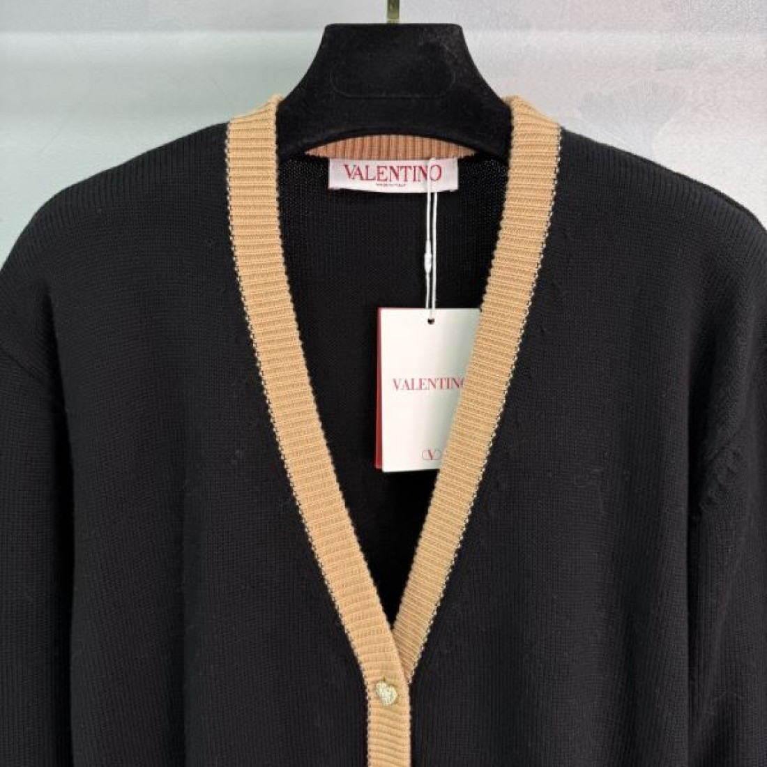 洗練 VALENTINO フェミニン 新作 レディース ヴァレンティノ コピー ニットカーディガン