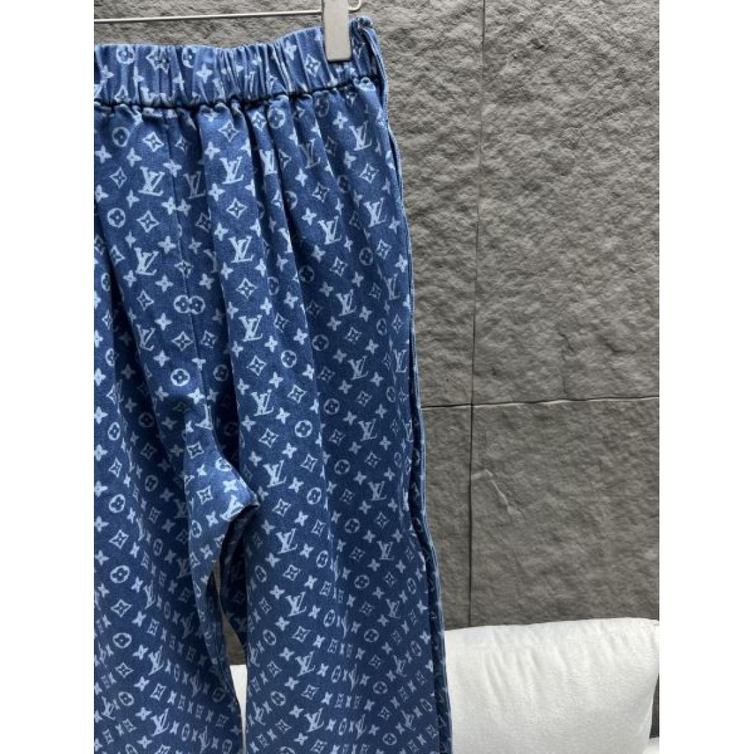 高級感 モード LOUIS VUITTON トレンディ ルイヴィトン コピー ジーンズ