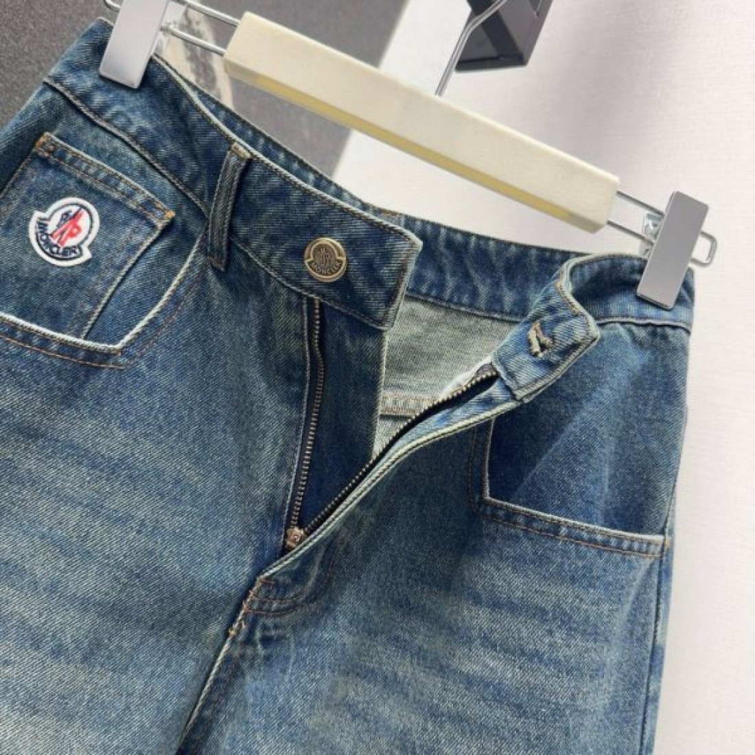 クラシック スタイリッシュ MONCLER 洗練 モンクレール コピー ジーンズ