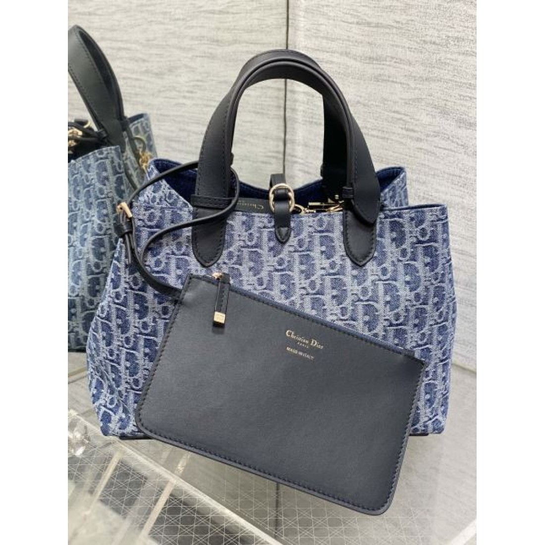 オブリーク柄 トートバッグ チャーム付き DIOR ディオール コピー バッグ 人気商品 ハンドバッグ デイリー使い