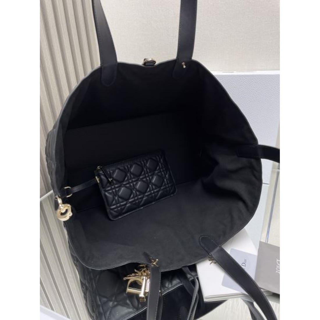 キルティング巾着バッグ カナージュ風デザイン 人気商品 DIOR ディオール コピー バッグ 2WAYハンドバッグ