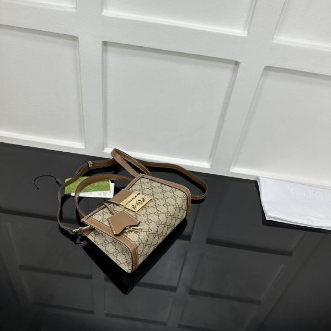 クラシカル 高貴 上質な GUCCI グッチ コピー トートバッグ おしゃれ 長く使える エレガント