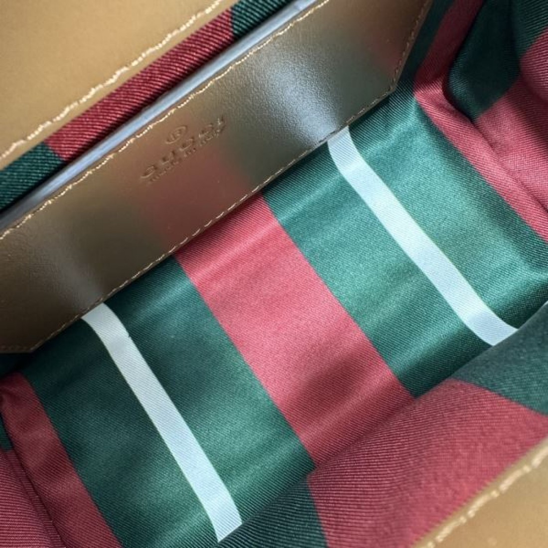 クラシカル 高貴 上質な GUCCI グッチ コピー トートバッグ おしゃれ 長く使える エレガント