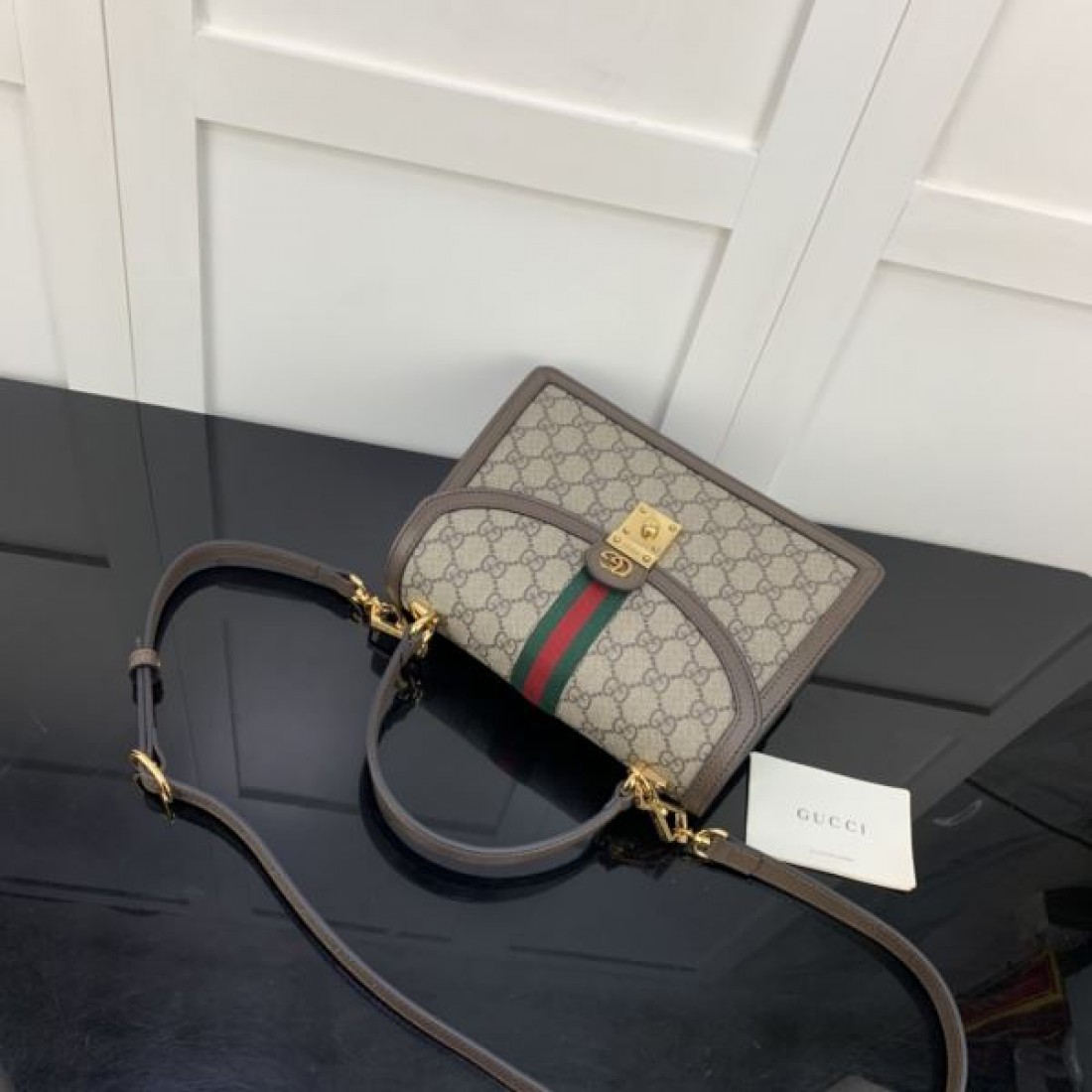モダン おしゃれ 高級感のある GUCCI グッチ コピー トートバッグ 便利 使いやすい スタイリッシュ