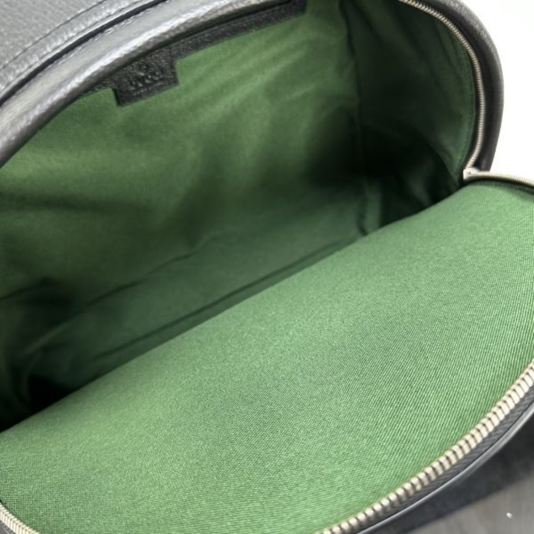 トレンド感 洗練された 高級 GUCCI グッチ コピー バックパック スタイリッシュ 便利 上品