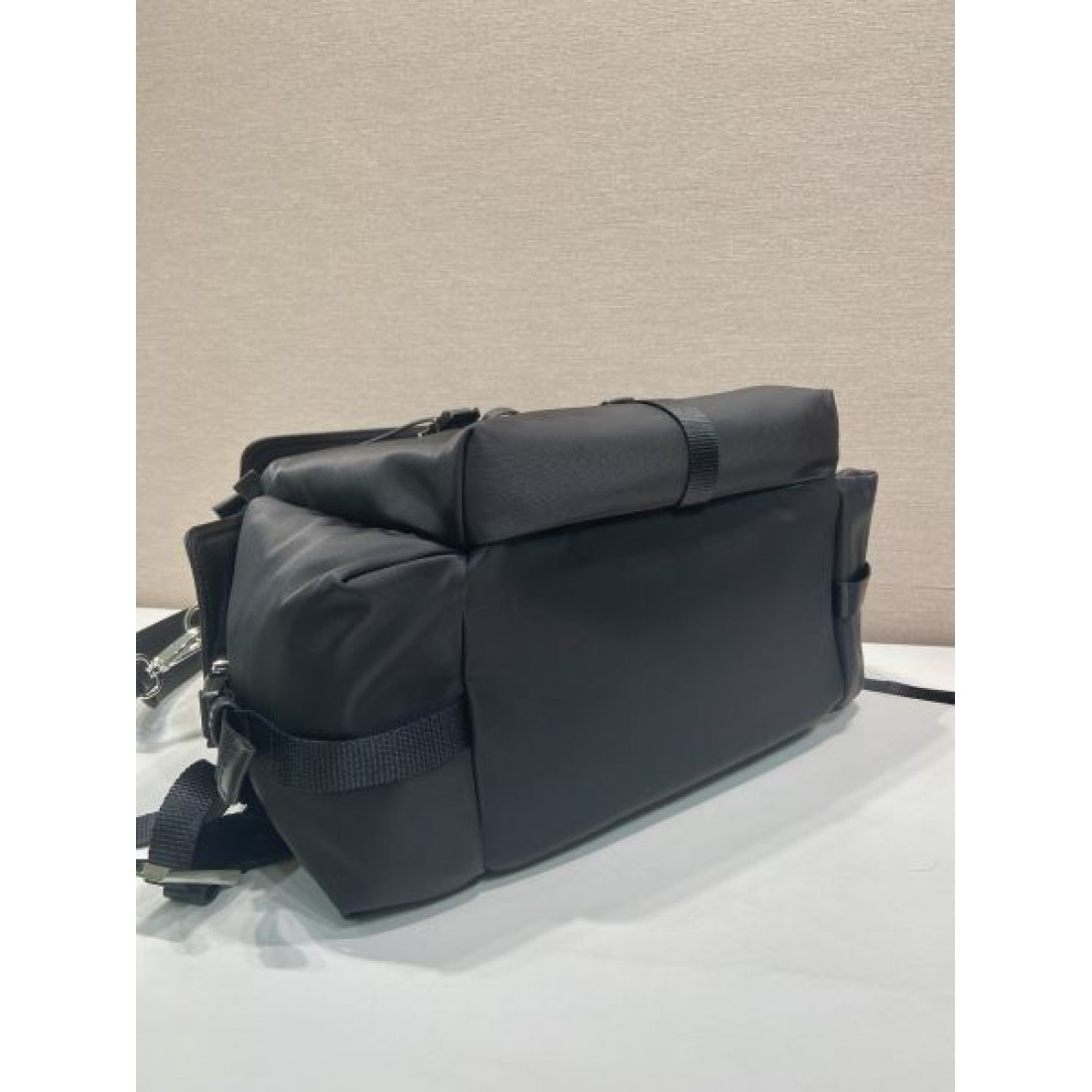 シンプル モダン 上質な PRADA プラダ コピー バックパック 使いやすい 快適 おしゃれ