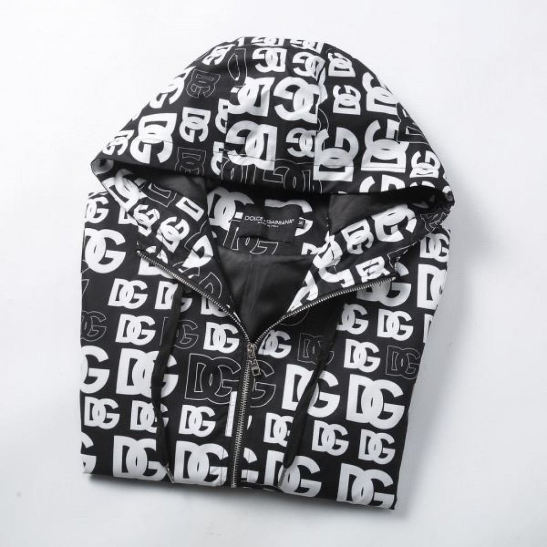 DG総柄 フードジャケット ジップアップ 人気商品 DOLCE & GABBANA ドルチェ＆ガッバーナ コピー ジャケット モノトーン調 ライトアウター