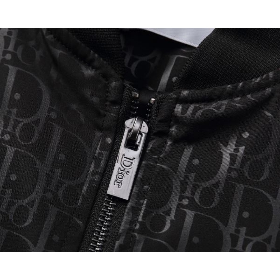 トラックジャケット ロゴワッペン 売れ筋候補 DIOR ディオール コピー ジャケット スマートシルエット デイリーアウター