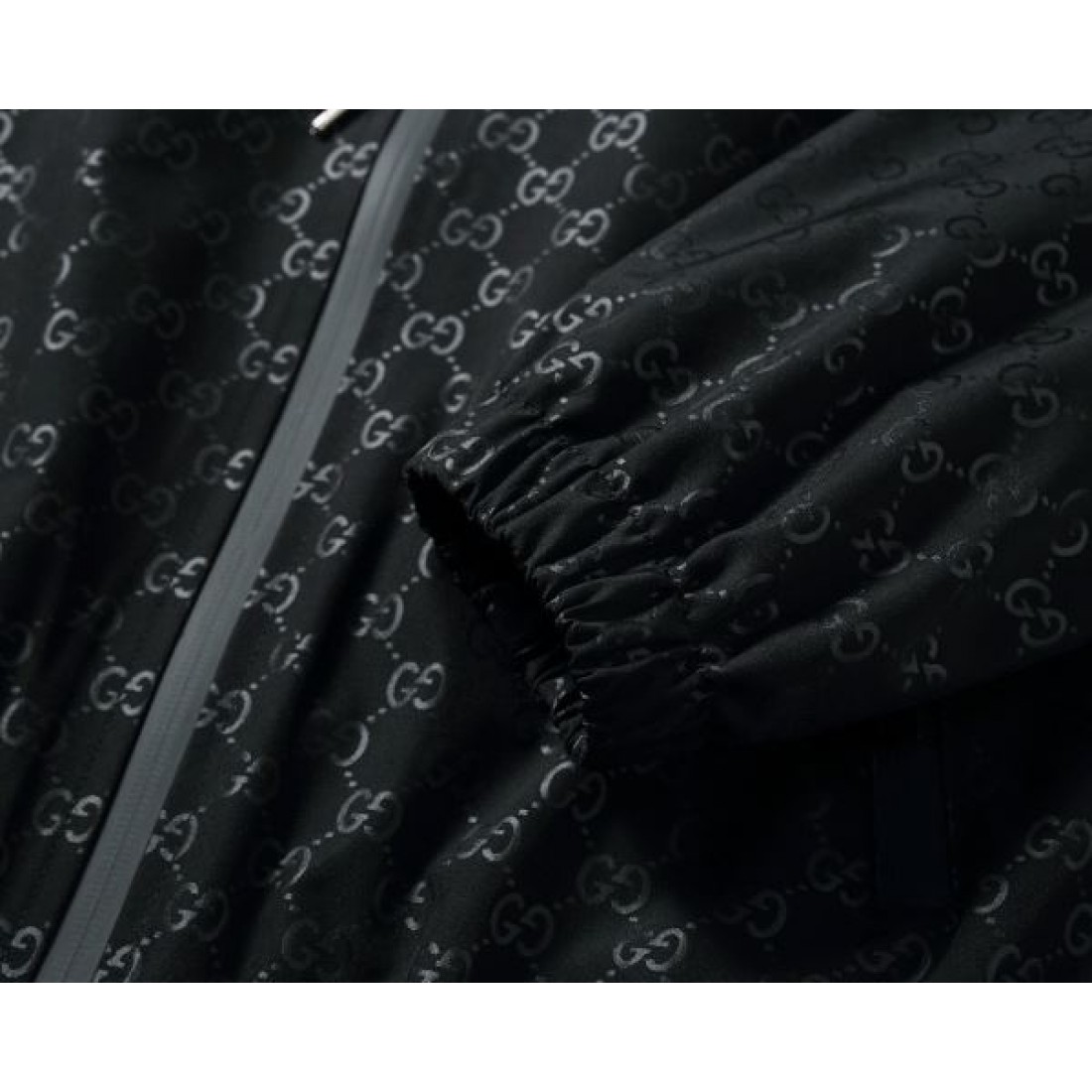 GGモノグラム フードジャケット ジップアップ アーバンナイロン GUCCI グッチ コピー ジャケット ストリートモード 軽量アウター