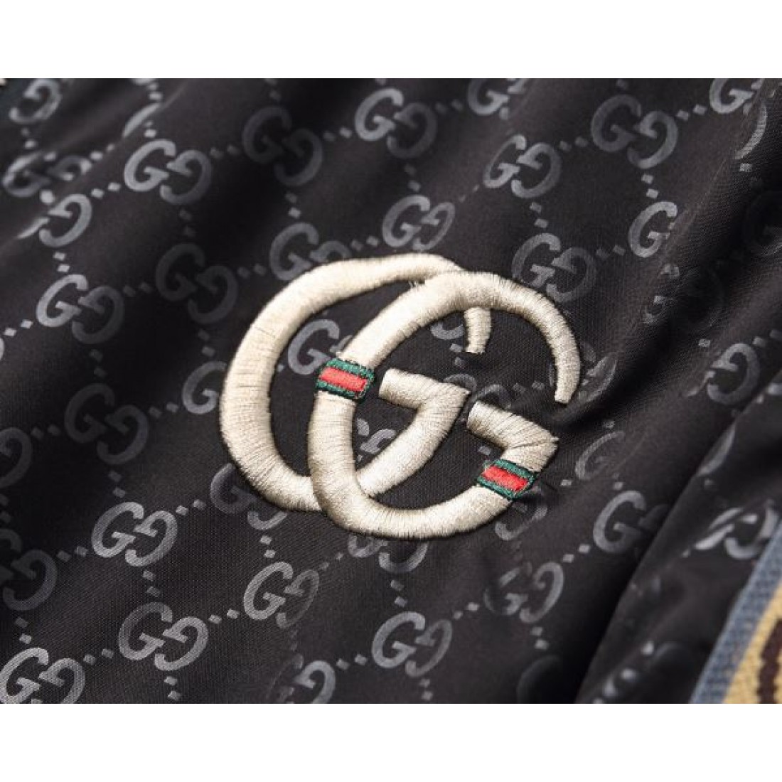 ジップジャケット GGラインアクセント ストリートカジュアル GUCCI グッチ コピー ジャケット ライトアウター 人気アイテム