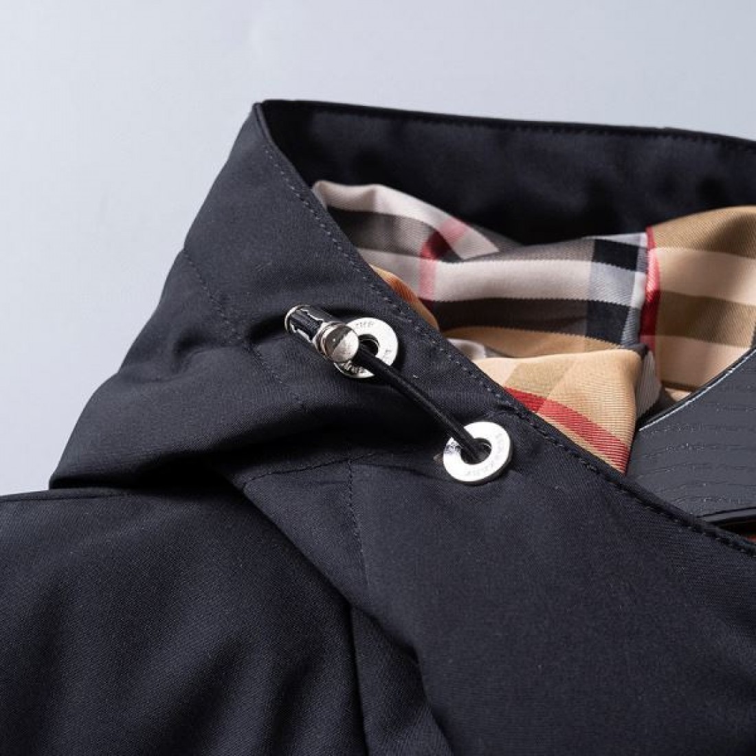 クラシック 上質 洗練 バーバリー BURBERRY コピー ダウンジャケット モード トラディショナル 気品