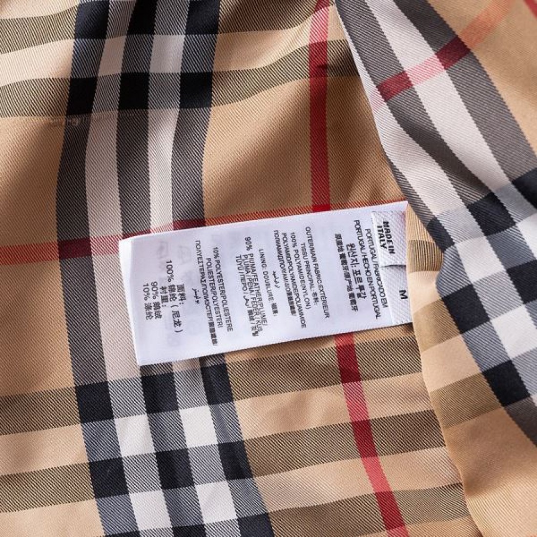 クラシック 上質 洗練 バーバリー BURBERRY コピー ダウンジャケット モード トラディショナル 気品