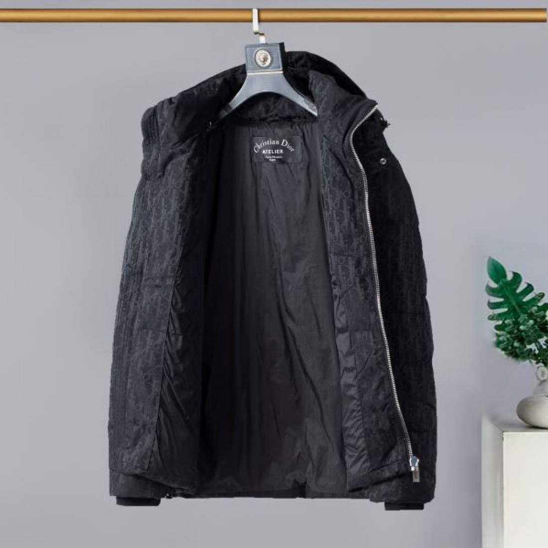 上品 洗練 高級感 ディオール DIOR コピー ダウンジャケット 人気 美シルエット エレガント