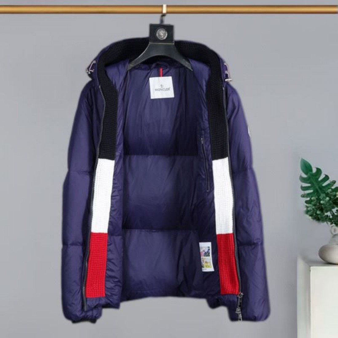 上品 ラグジュアリー 暖かい モンクレール MONCLER コピー ダウンジャケット 快適