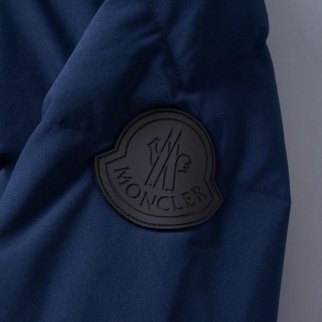 クラシック モダン 高品質 モンクレール MONCLER コピー ダウンジャケット 保温