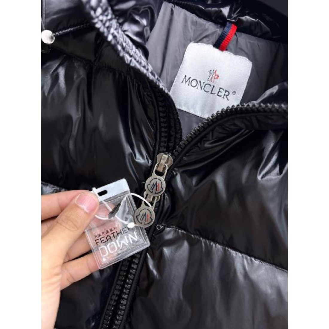 洗練 シック 上質 モンクレール MONCLER コピー ダウンジャケット 快適 美シルエット