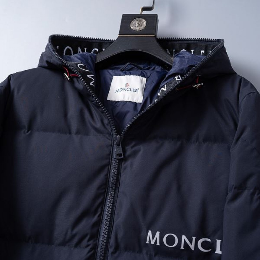 軽量 柔軟 高品質 モンクレール MONCLER コピー ダウンジャケット 暖かい 優秀 人気