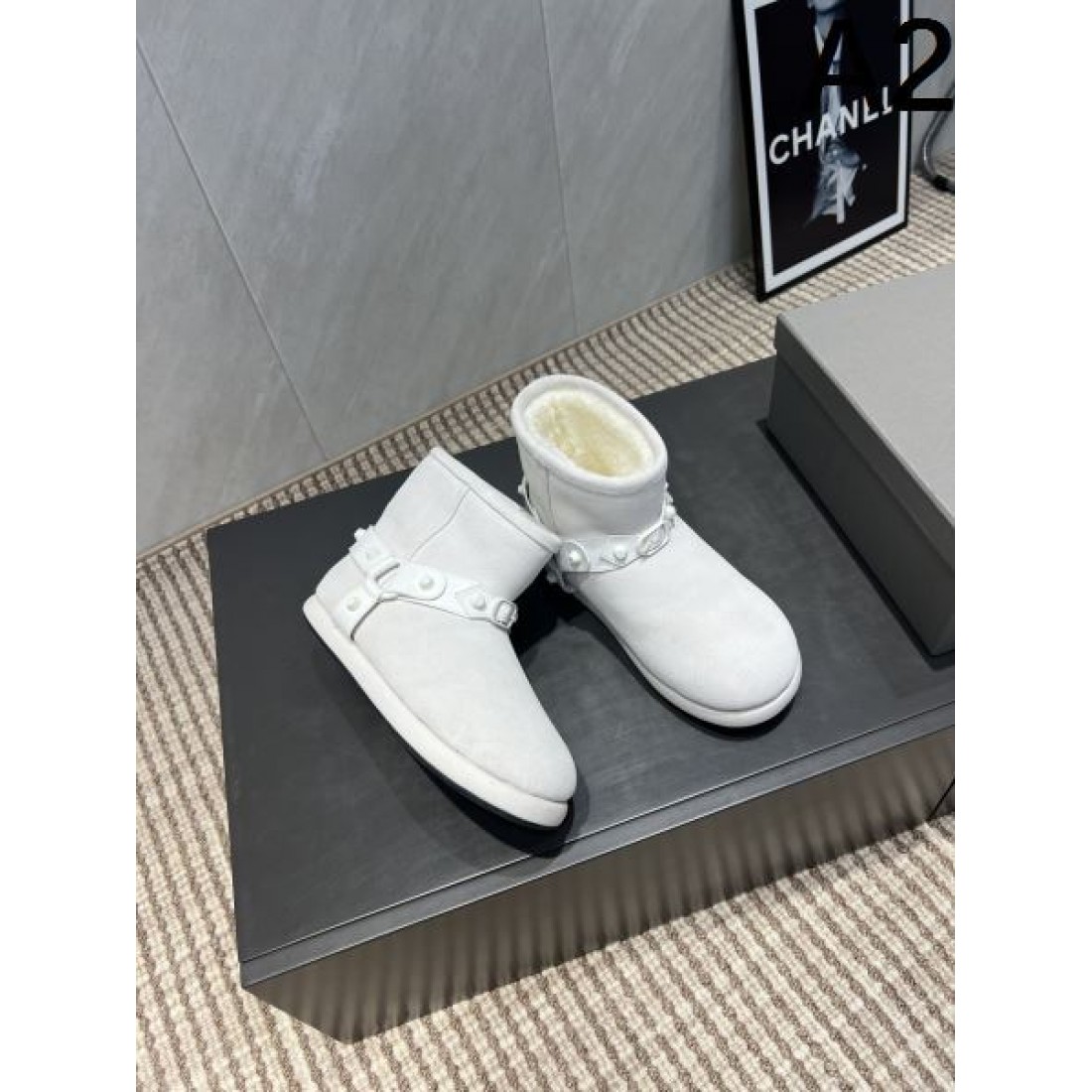 レザーバックルクロッグサンダル 厚底ミュール スエード調コンビ BALENCIAGA バレンシアガ コピー サンダル モードカジュアル 2026注目