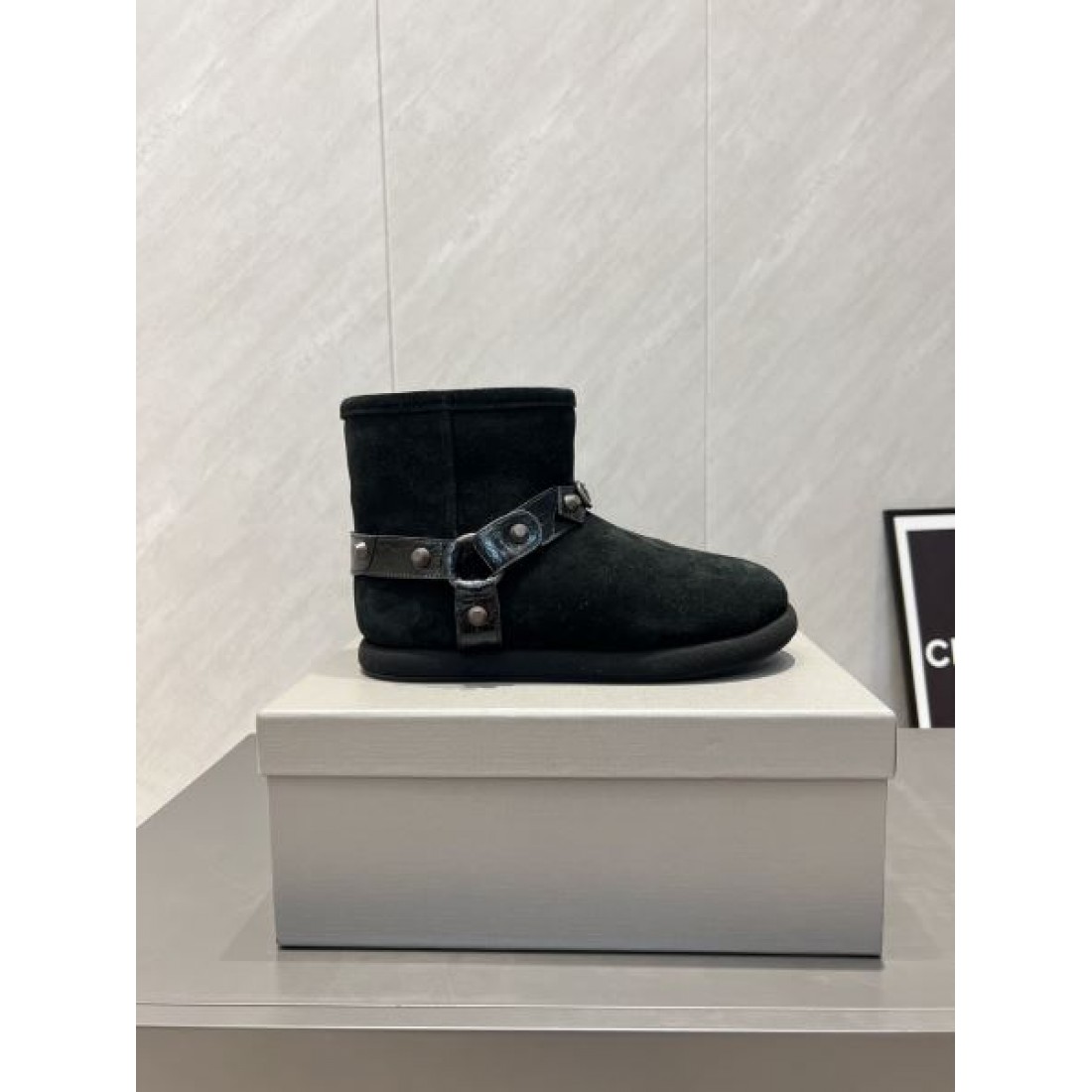 レザーバックルクロッグサンダル 厚底ミュール スエード調コンビ BALENCIAGA バレンシアガ コピー サンダル モードカジュアル 2026注目