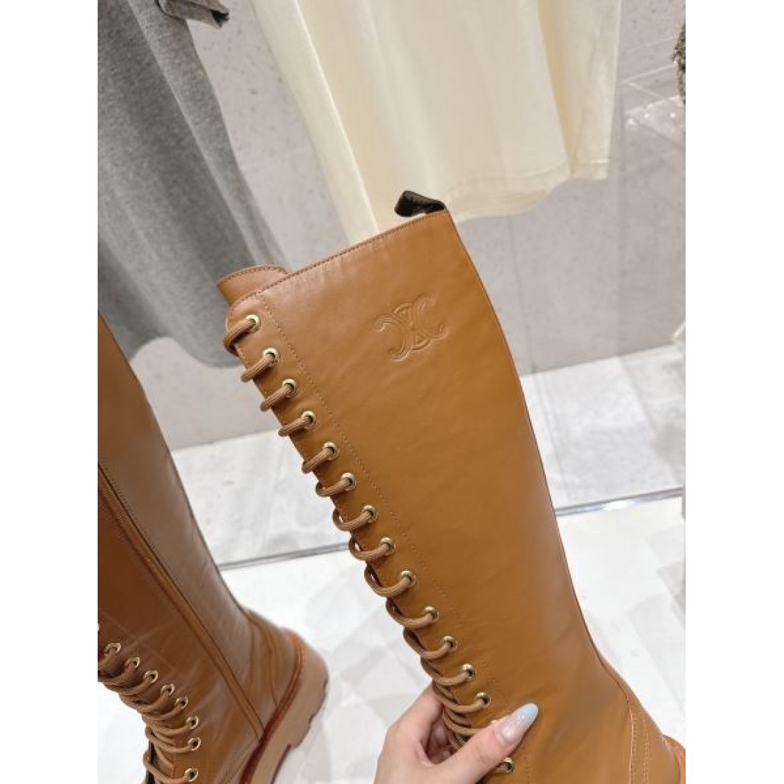 レースアップロングブーツ 厚底ソール ミリタリーデザイン CELINE セリーヌ コピー ロングブーツ モードストリート 2026新作 脚長見え