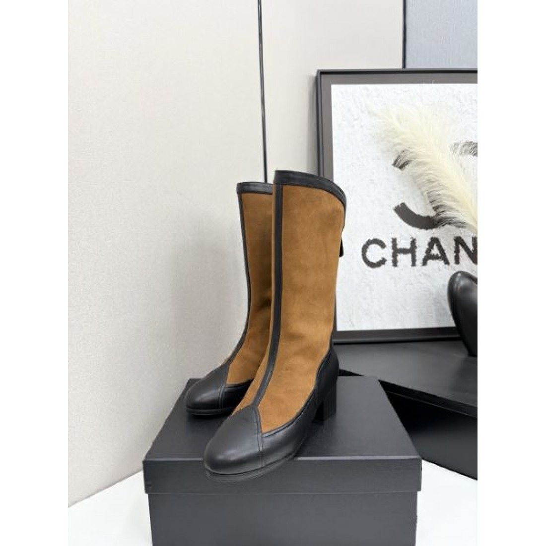 スエードコンビ CHANEL シャネル コピー ロングブーツ ブラック×ベージュ配色 太ヒール仕様 上品なクラシックスタイル