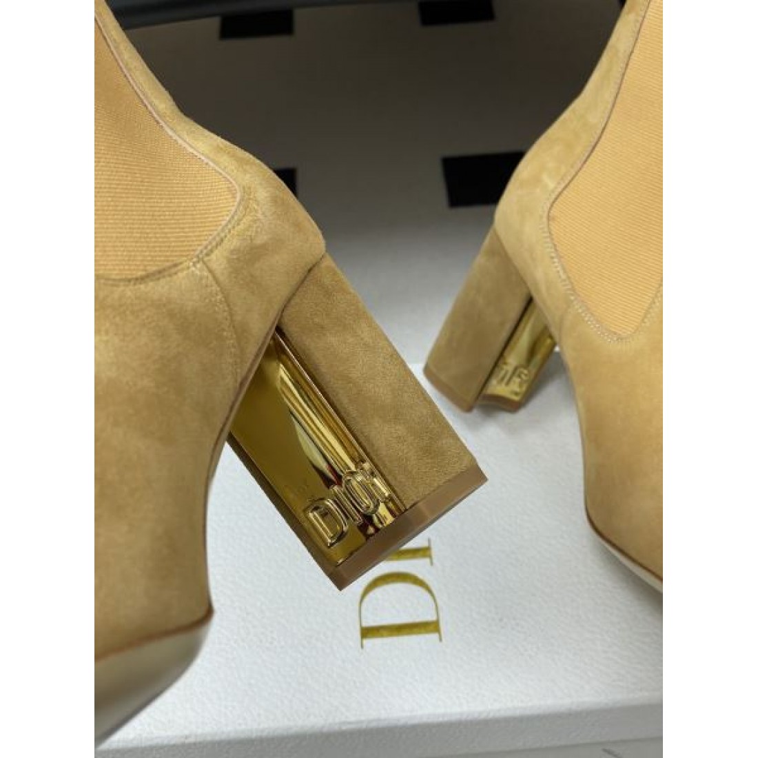 冬の定番 上品な ディオール DIOR スーパーコピー ブーツ スタイリッシュな